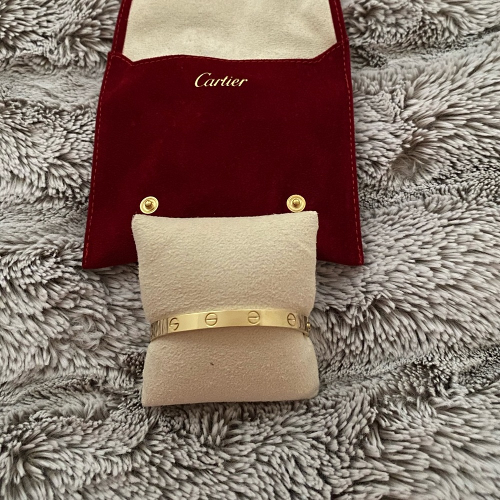 Love Cartier bracelet size 20 used. 100% AUTHENTIC